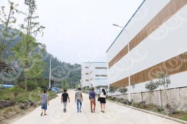 萬達(dá)業(yè)選礦工程師團隊前往客戶工廠勘察設(shè)計